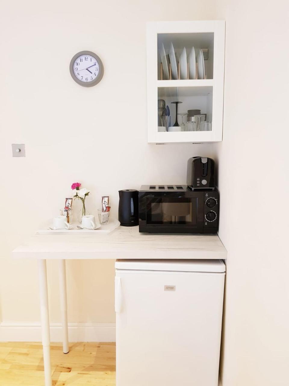 Cogie Abode Bed & Breakfast Enfield Exterior photo